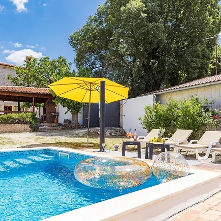 Villa Laura - Orihi Barban Exterior photo