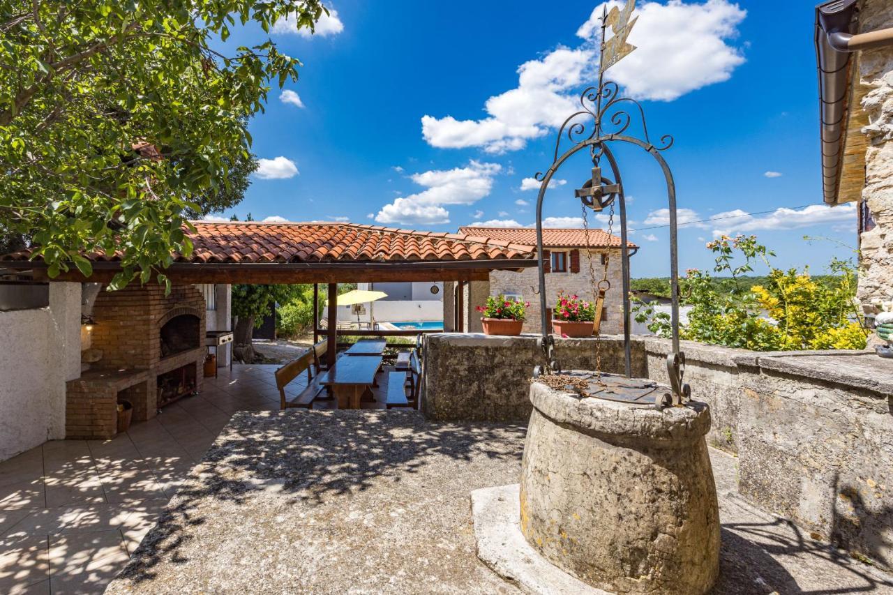 Laura - Orihi Villa *
