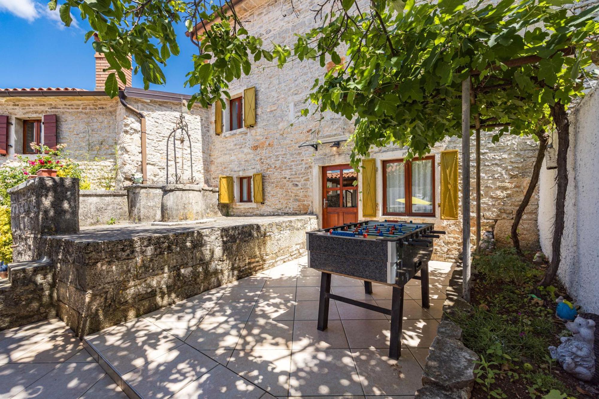 Laura - Orihi Villa Barban